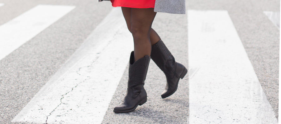 How to combine black boots