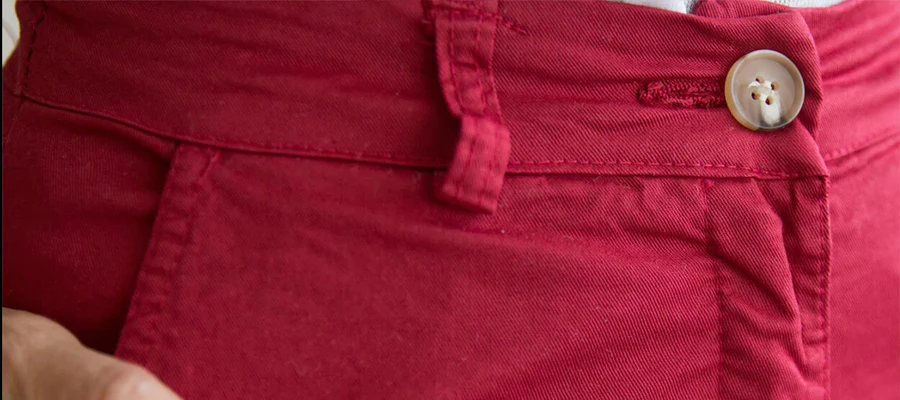 How to combine red pants
