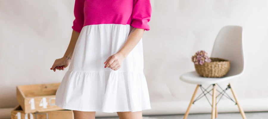 How to combine a white skirt