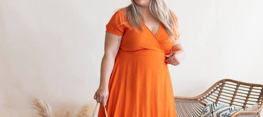 Come indossare un abito arancione