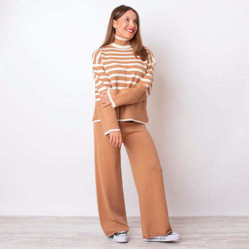 2 Piece Striped Knitwear - Camel