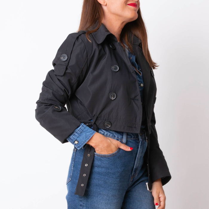 Gabardina Crop - Negro