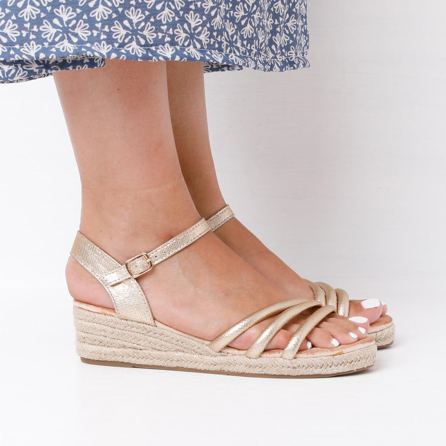 Senbi Wedge – Gold