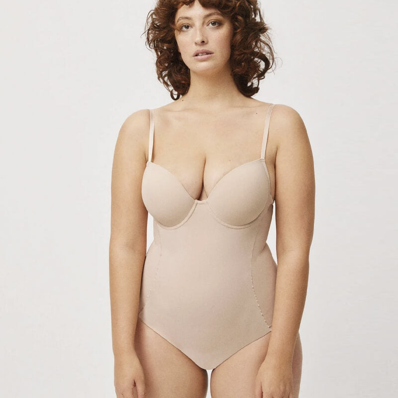 Ysabel Mora Blasa alakformáló body nude 